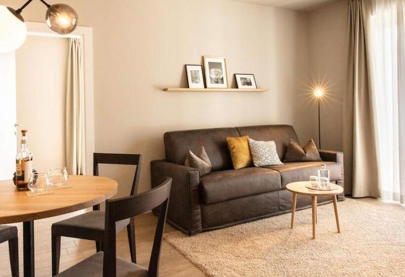 Люкс Престиж, City Hotel Merano