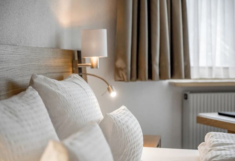 Номер Стандарт с Балконом, Apart Hotel Garni Wieser