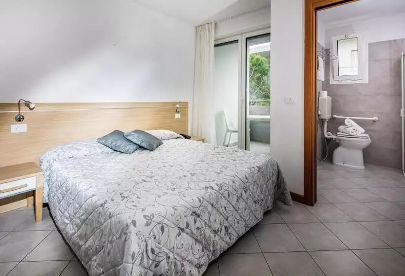 Superior-huone, Meublè Zenith
