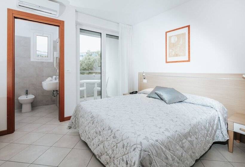 スーペリアールーム, Meublè Zenith