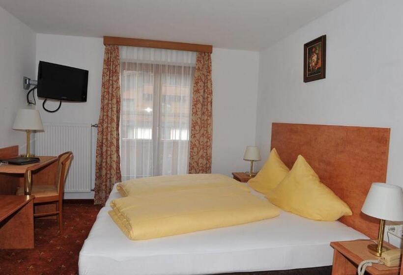 Номер Стандарт, Waldhof