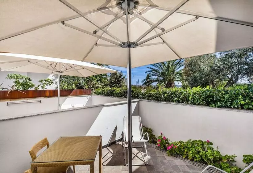 اتاق سوپریور, Residence Hibiscus