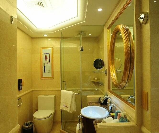Номер Executive, Dynasty International Hotel Dalian