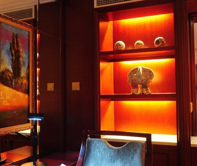 Президентский Люкс, Dynasty International Hotel Dalian