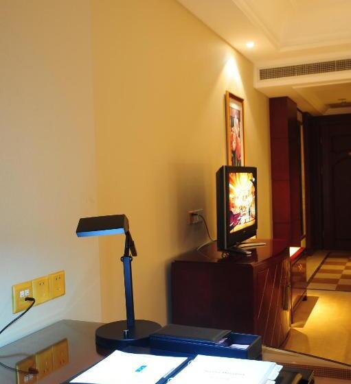 디럭스 룸, Dynasty International Hotel Dalian