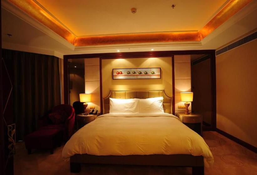 Номер Deluxe, Dynasty International Hotel Dalian