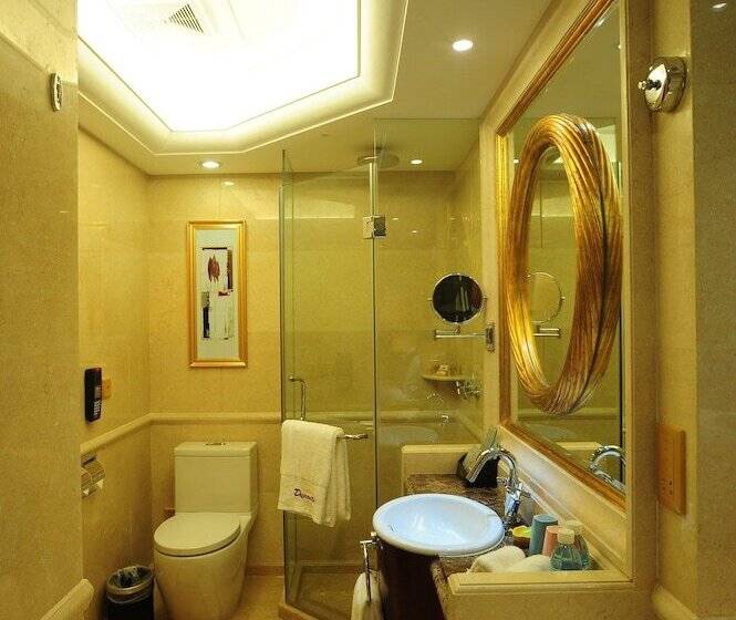 Номер Deluxe, Dynasty International Hotel Dalian