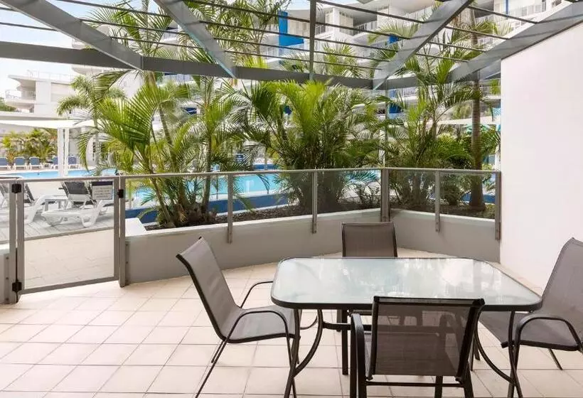 プールの見える１ベッドルームアパートメント, Oaks Hervey Bay Resort And Spa