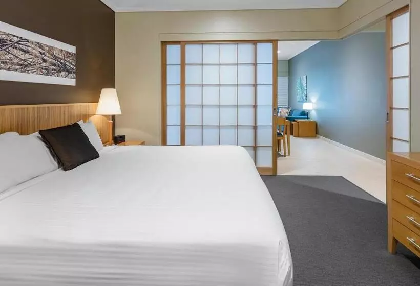 プールの見える１ベッドルームアパートメント, Oaks Hervey Bay Resort And Spa