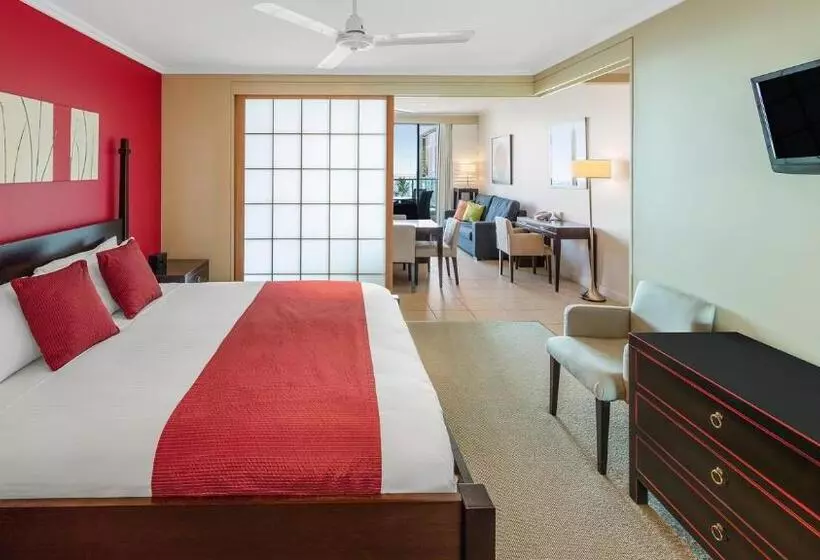 プールビューの２ベッドルームアパート, Oaks Hervey Bay Resort And Spa