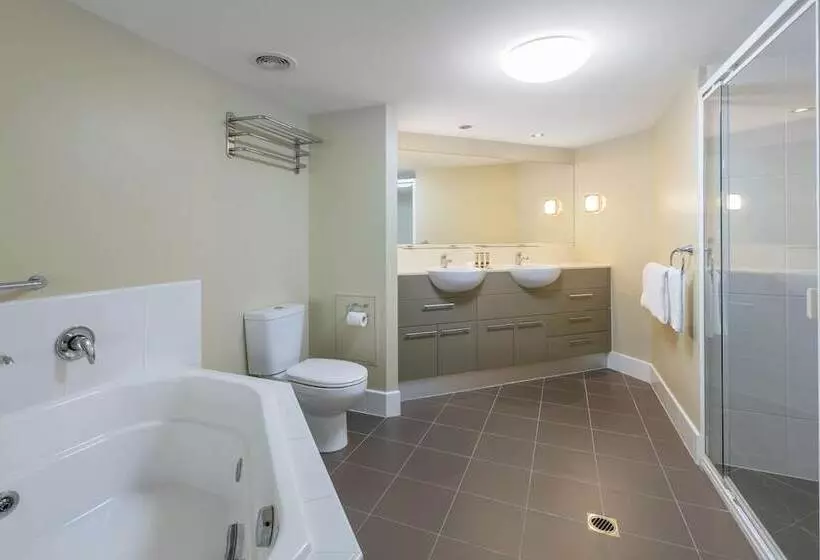 プールの見える１ベッドルームアパートメント, Oaks Hervey Bay Resort And Spa