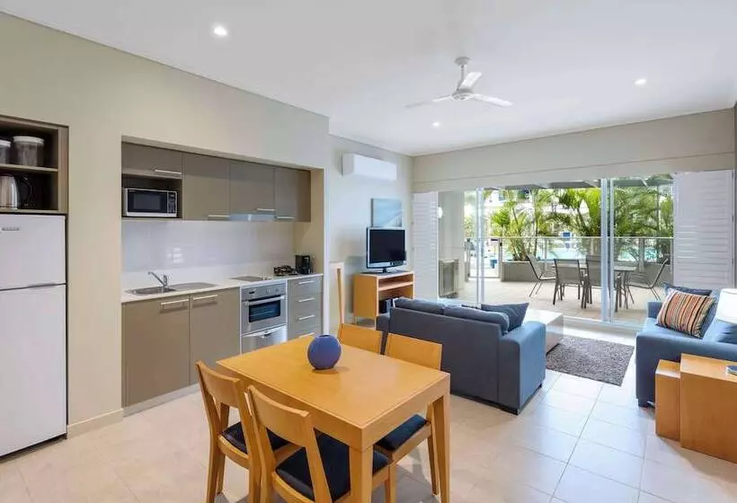 プールの見える１ベッドルームアパートメント, Oaks Hervey Bay Resort And Spa