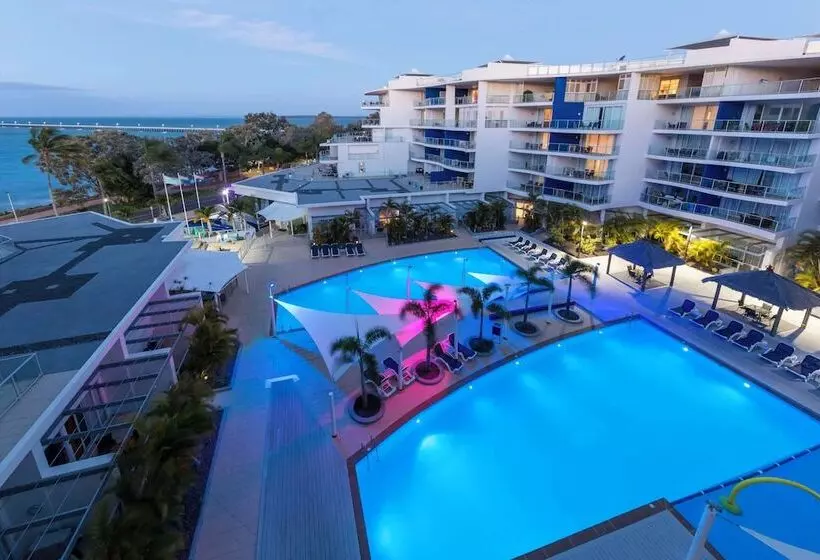 プールビューの２ベッドルームアパート, Oaks Hervey Bay Resort And Spa