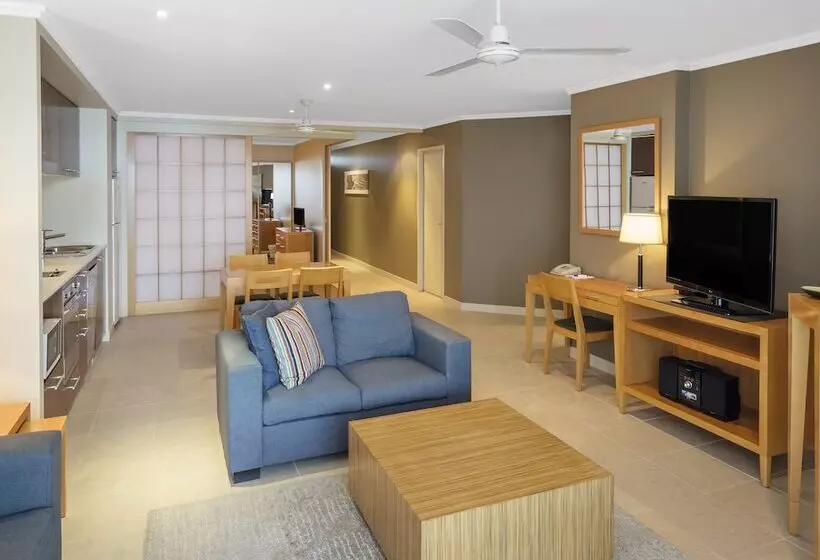 プールビューの２ベッドルームアパート, Oaks Hervey Bay Resort And Spa