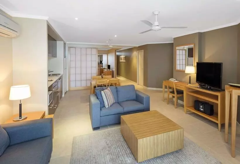 プールビューの３ベッドルームアパート, Oaks Hervey Bay Resort And Spa
