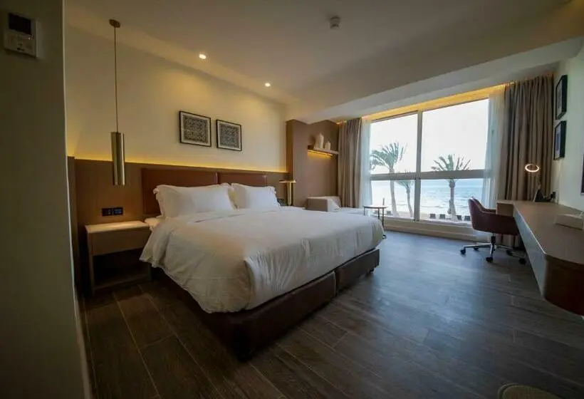 اتاق لوکس با چشم‌انداز دریا, Luxotel Aqaba Beach Resort & Spa Only 15 Years Plus