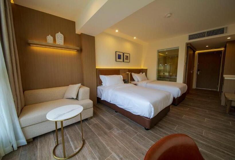 اتاق لوکس, Luxotel Aqaba Beach Resort & Spa Only 15 Years Plus
