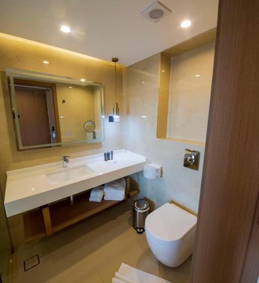 اتاق لوکس, Luxotel Aqaba Beach Resort & Spa Only 15 Years Plus