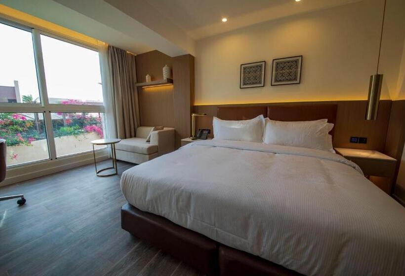 اتاق لوکس, Luxotel Aqaba Beach Resort & Spa Only 15 Years Plus