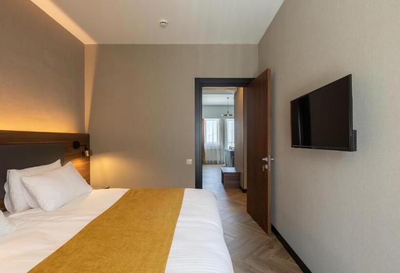 اتاق خانوادگی, Komorebi Bakuriani Resort