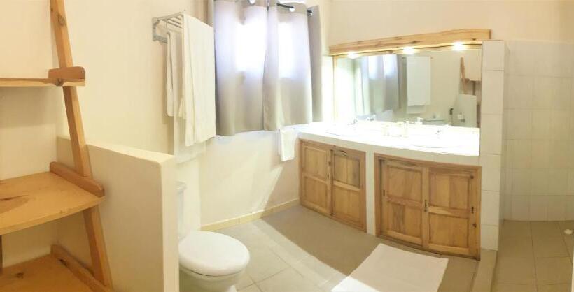 בקתה סופריור, Diamarek Hotel Sur La Plage