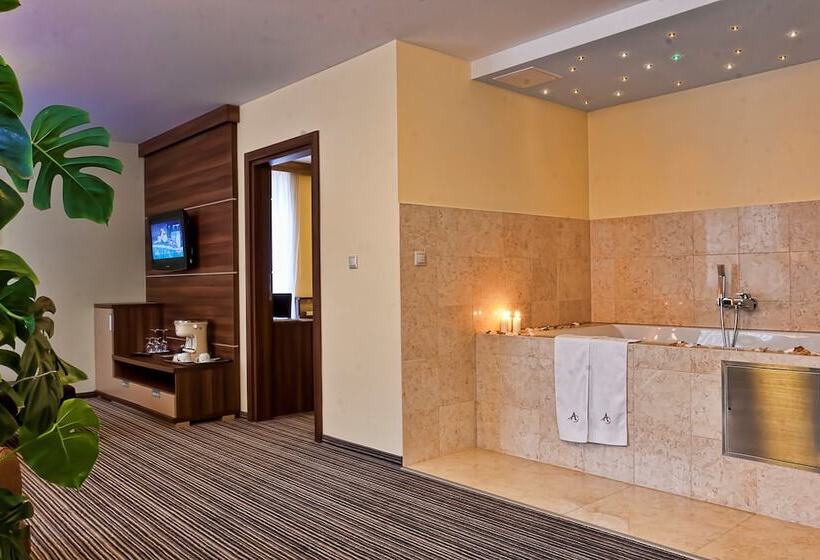 Апартаменты Superior 1 Спальня, Alexandra Business