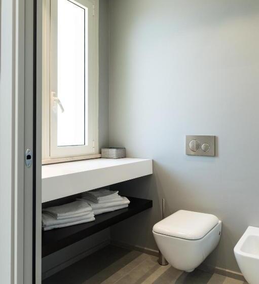 オーシャンビューデラックスルーム, Commodore