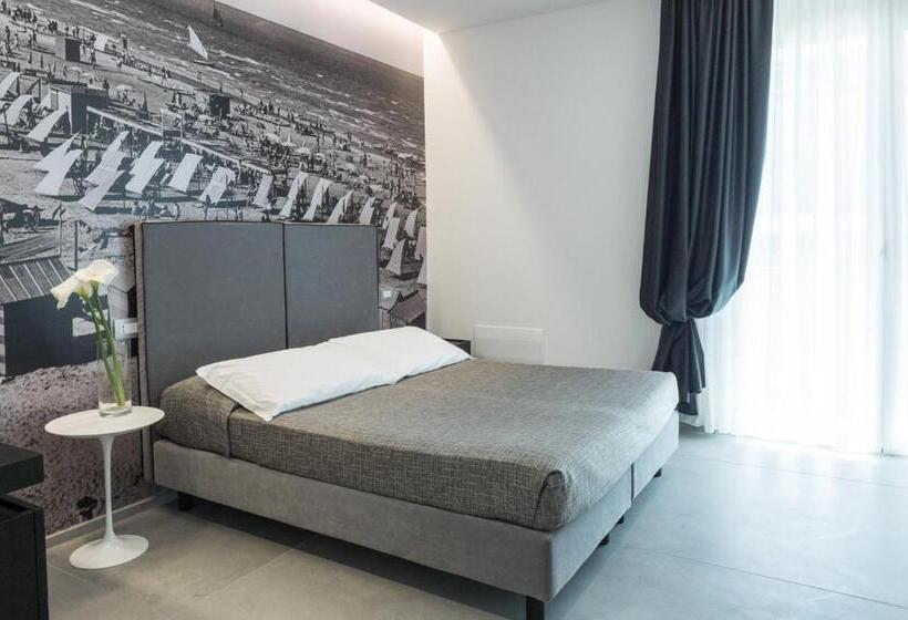 オーシャンビュースーペリアールーム, Commodore