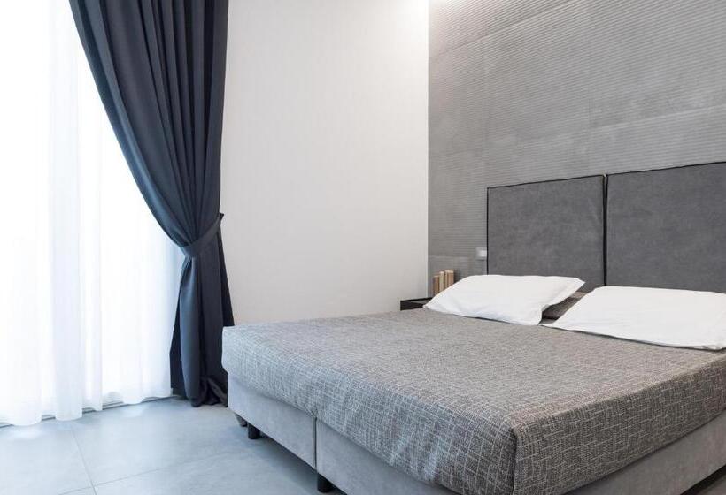 オーシャンビュースーペリアールーム, Commodore