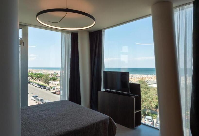 スイート, Commodore