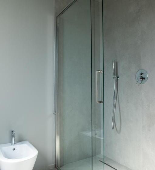 スーペリアールーム, Commodore