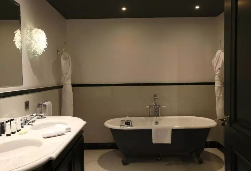 デラックスルーム, Domaine De Manville