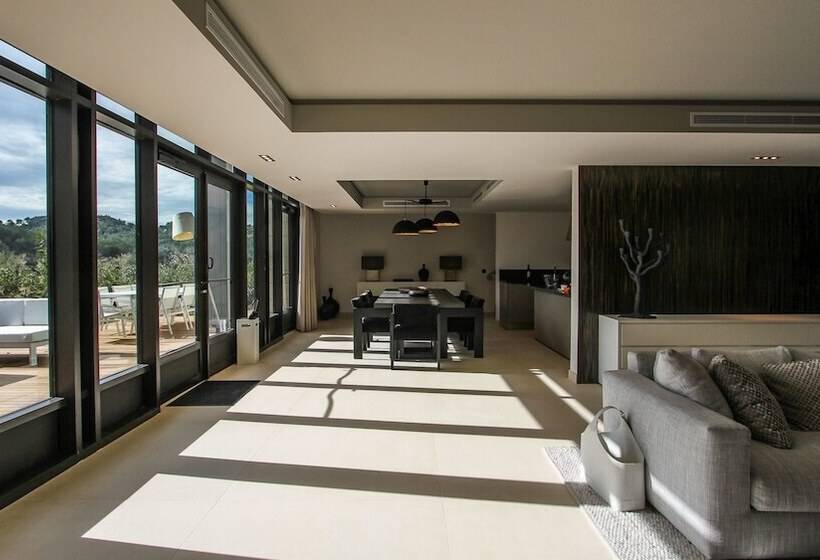 וילה בת חדר שינה 1, Domaine De Manville