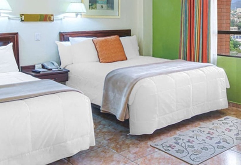 اتاق عادی, Florencia Plaza