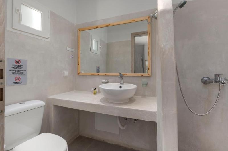 スーペリアールーム, Gizis Exclusive