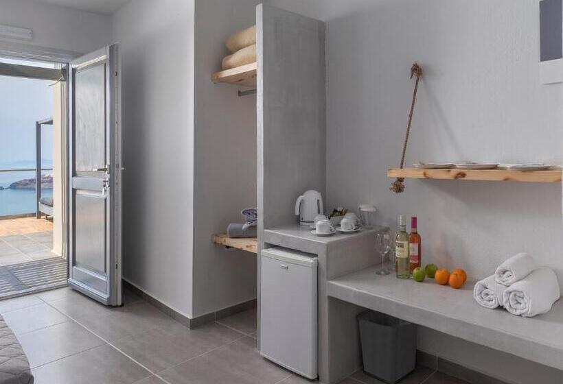 スーペリアールーム, Gizis Exclusive