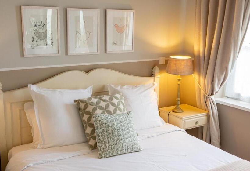 Номер Стандартный с Видом, Hôtel Traiteur Les Ormes, The Originals Relais