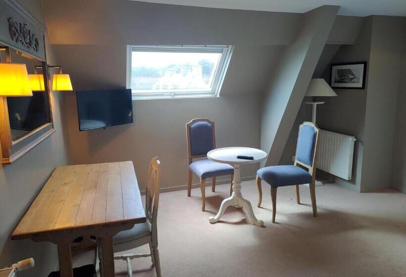 Номер Superior, Hôtel Traiteur Les Ormes, The Originals Relais