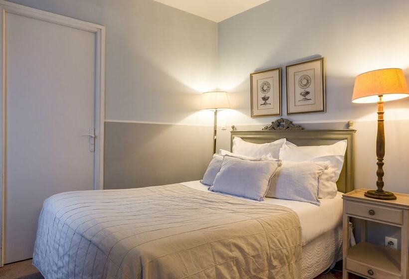 Номер Стандарт Вид на Сад, Hôtel Traiteur Les Ormes, The Originals Relais