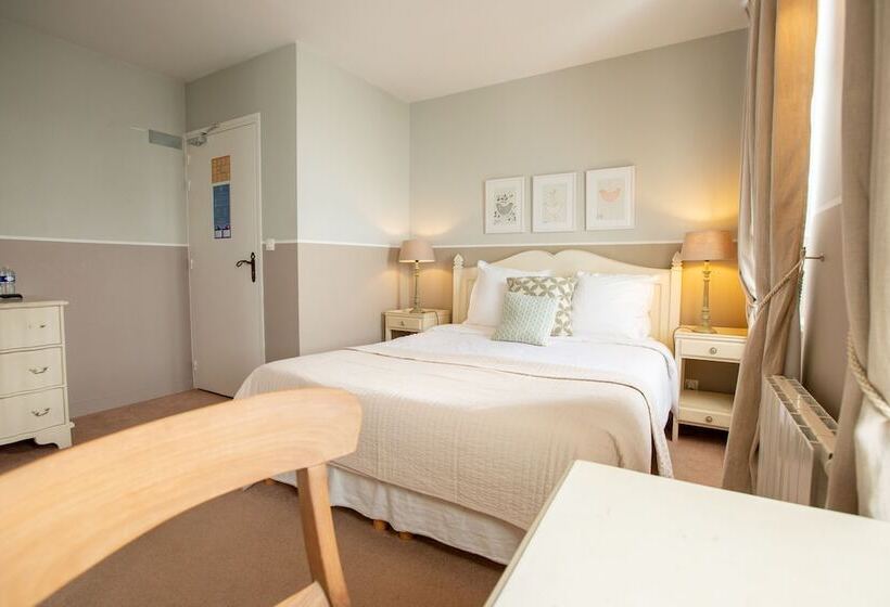 Номер Стандартный с Видом, Hôtel Traiteur Les Ormes, The Originals Relais