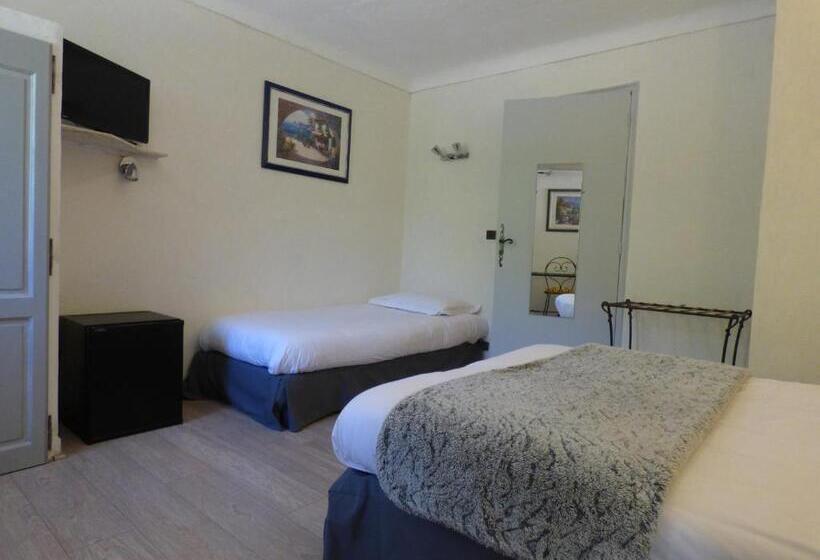 스탠다드 트리플 룸 테라스, Hôtel Lou Caleù Restaurant Le Rocher Des Abeilles