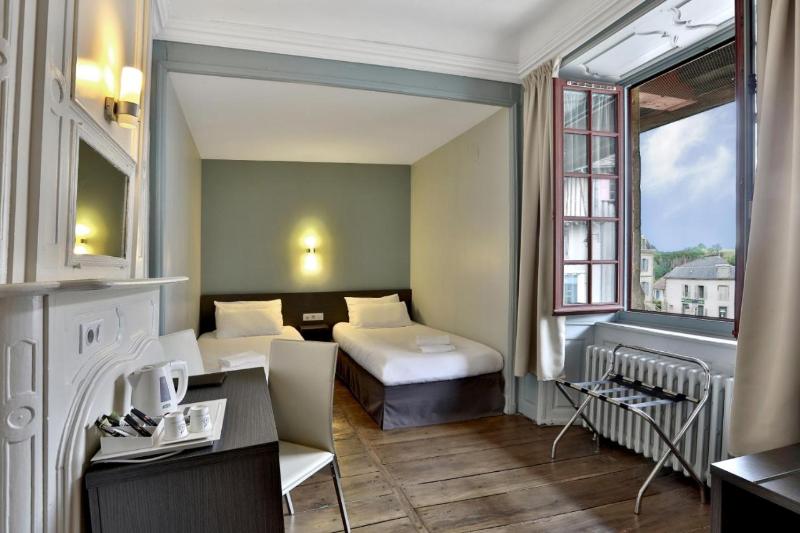 Номер Стандарт, Auberge Dupuytren