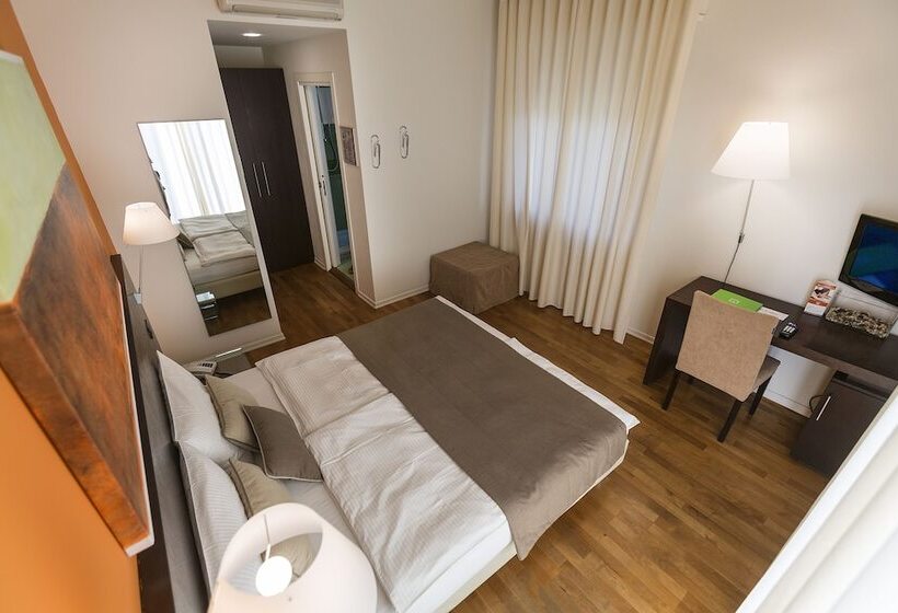 Номер Стандартный с Видом, Meridiana