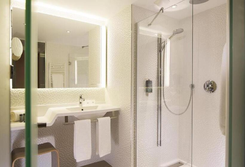 סוויטה, Oceania Paris Roissy Cdg