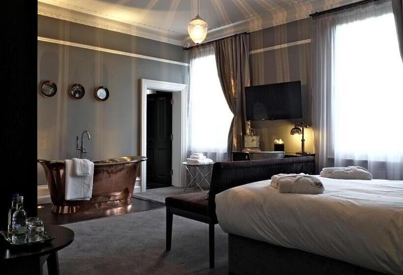 חדר דלוקס, Poets House