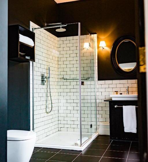 חדר דלוקס, Poets House