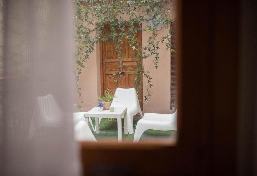 اتاق استاندارد, Almunia