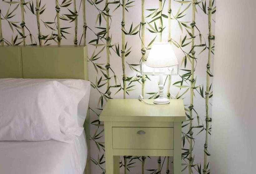 اتاق استاندارد با بالکن, Almunia