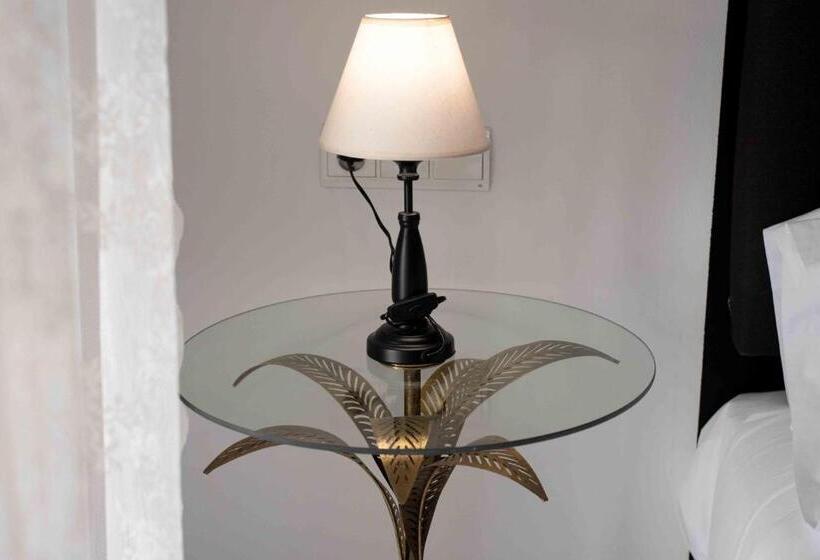 اتاق استاندارد با بالکن, Almunia