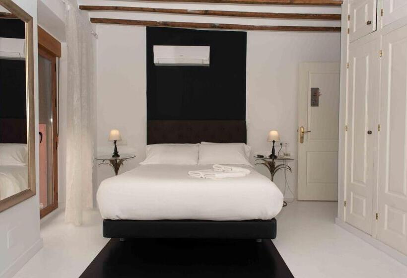 اتاق استاندارد با بالکن, Almunia